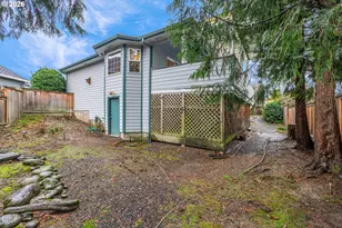 387 NE 15th Ct, Hillsboro, OR 97124 - Photo 32