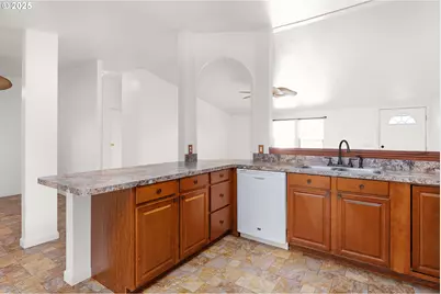 249 Trout Loop, Roseburg, OR 97471 - Photo 8