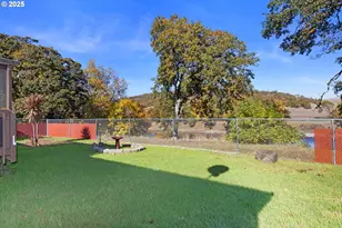 249 Trout Loop, Roseburg, OR 97471 - Photo 28