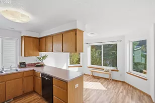 13610 SW Uplands Dr, Portland, OR 97223 - Photo 10