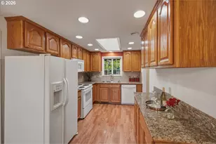2695 NW Roosevelt Dr, Corvallis, OR 97330 - Photo 16