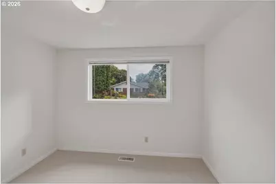 2695 NW Roosevelt Dr, Corvallis, OR 97330 - Photo 28
