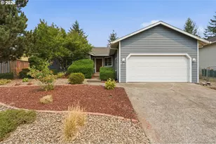 215 SW 22nd St, Troutdale, OR 97060 - Photo 2