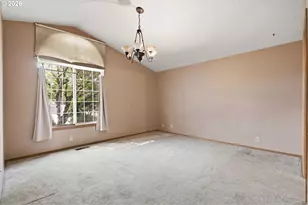 215 SW 22nd St, Troutdale, OR 97060 - Photo 18