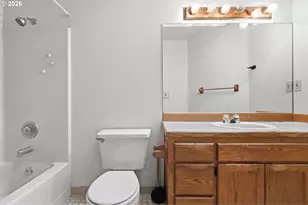 215 SW 22nd St, Troutdale, OR 97060 - Photo 28