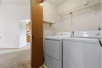 215 SW 22nd St, Troutdale, OR 97060 - Photo 30