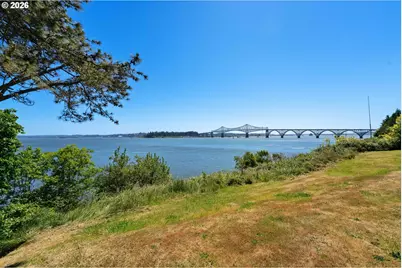 93712 Mallard Ln, North Bend, OR 97459 - Photo 2