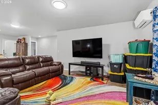 1907 Willow St, Sweet Home, OR 97386 - Photo 14