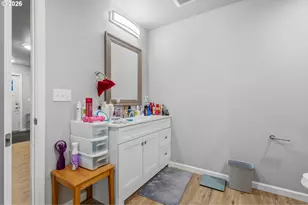 1907 Willow St, Sweet Home, OR 97386 - Photo 2