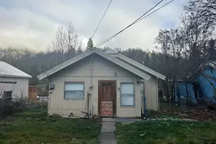 517 N Main St, Klickitat, WA 98628 - Photo 14