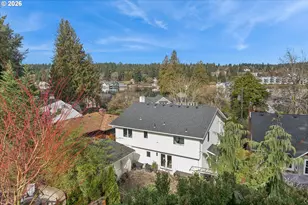 135 Middlecrest Rd, Lake Oswego, OR 97034 - Photo 38