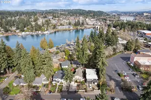 135 Middlecrest Rd, Lake Oswego, OR 97034 - Photo 44