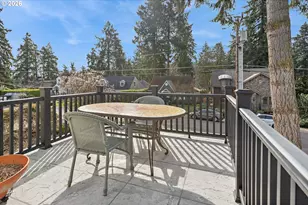 135 Middlecrest Rd, Lake Oswego, OR 97034 - Photo 8