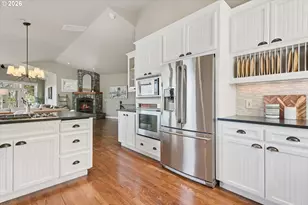 135 Middlecrest Rd, Lake Oswego, OR 97034 - Photo 26