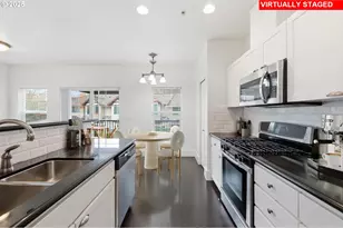 724 NW 118th Ave, Portland, OR 97229 - Photo 8