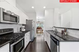 724 NW 118th Ave, Portland, OR 97229 - Photo 8