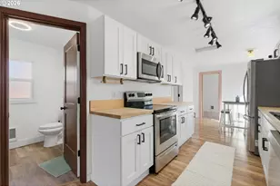 16484 Front Ave, Oregon City, OR 97045 - Photo 32