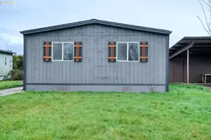 627 NW 6th Ct, McMinnville, OR 97128 - Photo 1