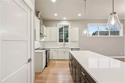 8774 SW 176th Ave, Beaverton, OR 97007 - Photo 6