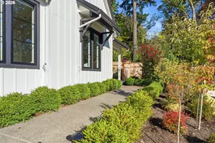 4515 SW 59th Ave, Portland, OR 97221 - Photo 2