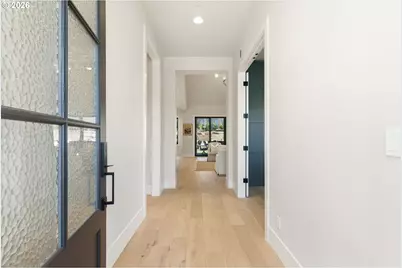 4515 SW 59th Ave, Portland, OR 97221 - Photo 4