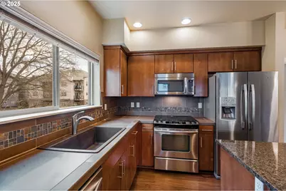13915 SW Meridian St #307, Beaverton, OR 97005 - Photo 8