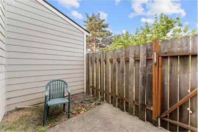 3305 E Vittoria Way #6, Newberg, OR 97132 - Photo 24