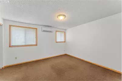 3305 E Vittoria Way #6, Newberg, OR 97132 - Photo 18