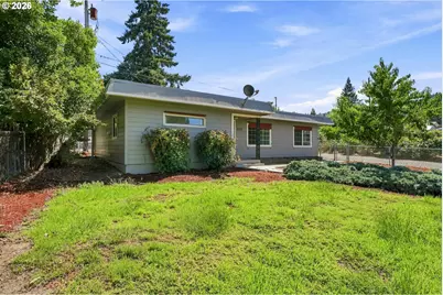 425 W Elm St, Roseburg, OR 97471 - Photo 4