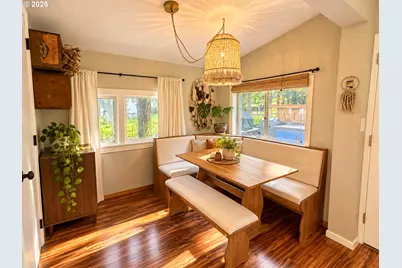 824 Cascade Ave, Hood River, OR 97031 - Photo 4
