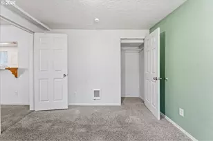 5036 NE 57th Ave, Portland, OR 97218 - Photo 14