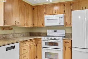 1890 Taylor St, Eugene, OR 97405 - Photo 10