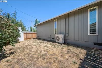 25221 Cheney Dr, Veneta, OR 97487 - Photo 30