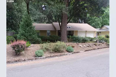 18536 Longfellow Ave, Lake Oswego, OR 97035 - Photo 2