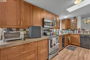 16000 SE Powell Blvd, Portland, OR 97236 - Photo 14