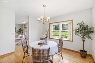 28095 Santiam Hwy, Sweet Home, OR 97386 - Photo 18