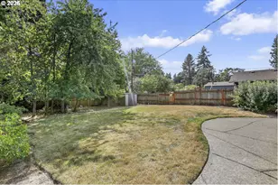 12920 SW Douglas St, Portland, OR 97225 - Photo 26