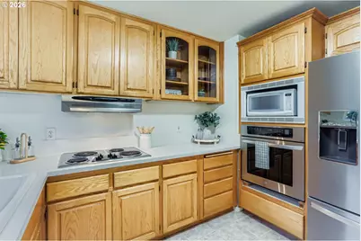 12920 SW Douglas St, Portland, OR 97225 - Photo 12