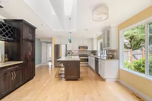 7118 SW Canby Ln, Portland, OR 97223 - Photo 10