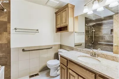 1621 NE Greensword Dr, Hillsboro, OR 97124 - Photo 16