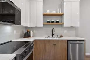 15611 SE Meadowlark Ln, Milwaukie, OR 97267 - Photo 8