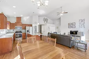 2418 Equestrian Loop S, Salem, OR 97302 - Photo 12