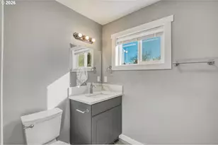 12828 SE Bush St, Portland, OR 97236 - Photo 20