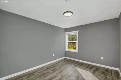 12828 SE Bush St, Portland, OR 97236 - Photo 16