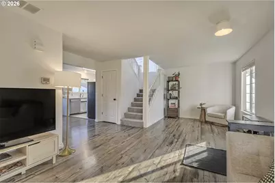 6223 N Yale St, Portland, OR 97203 - Photo 8
