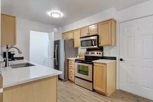 770 NW 185th Ave, Beaverton, OR 97006 - Photo 4
