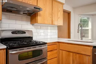 18990 SW Heightsview Ct, Beaverton, OR 97007 - Photo 12