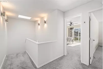 604 N Hayden Bay Dr, Portland, OR 97217 - Photo 12