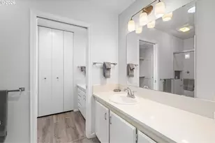 604 N Hayden Bay Dr, Portland, OR 97217 - Photo 18