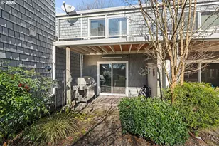 604 N Hayden Bay Dr, Portland, OR 97217 - Photo 22